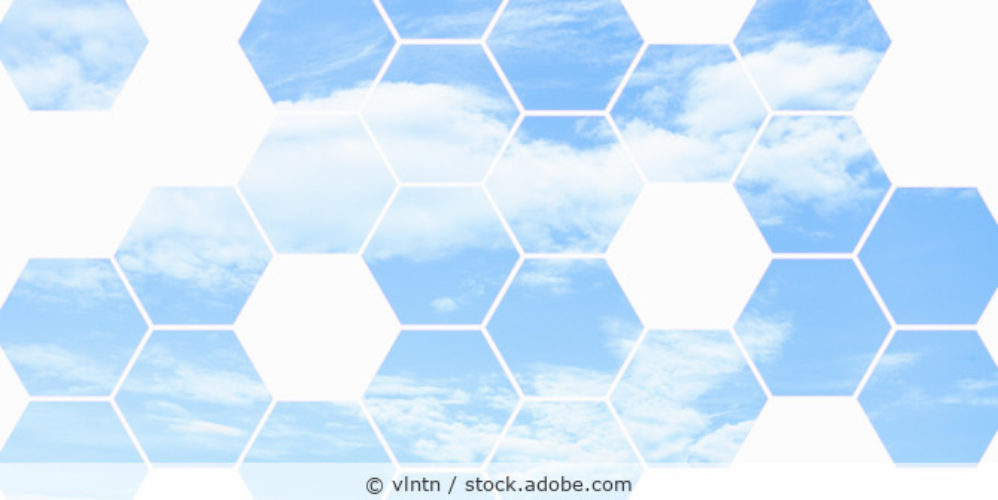 Hexagon_Muster_Wolken_Himmel_AdobeStock_515007011